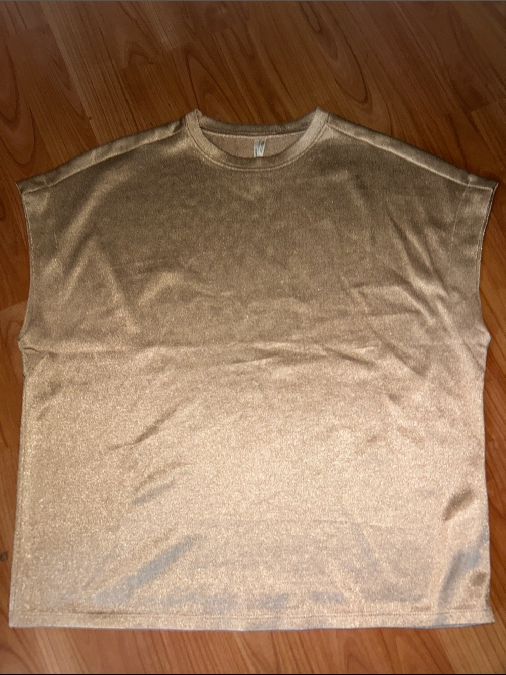 Anthropologie Metallic Gold Short Sleeve Crewneck Tee so flowy and soft